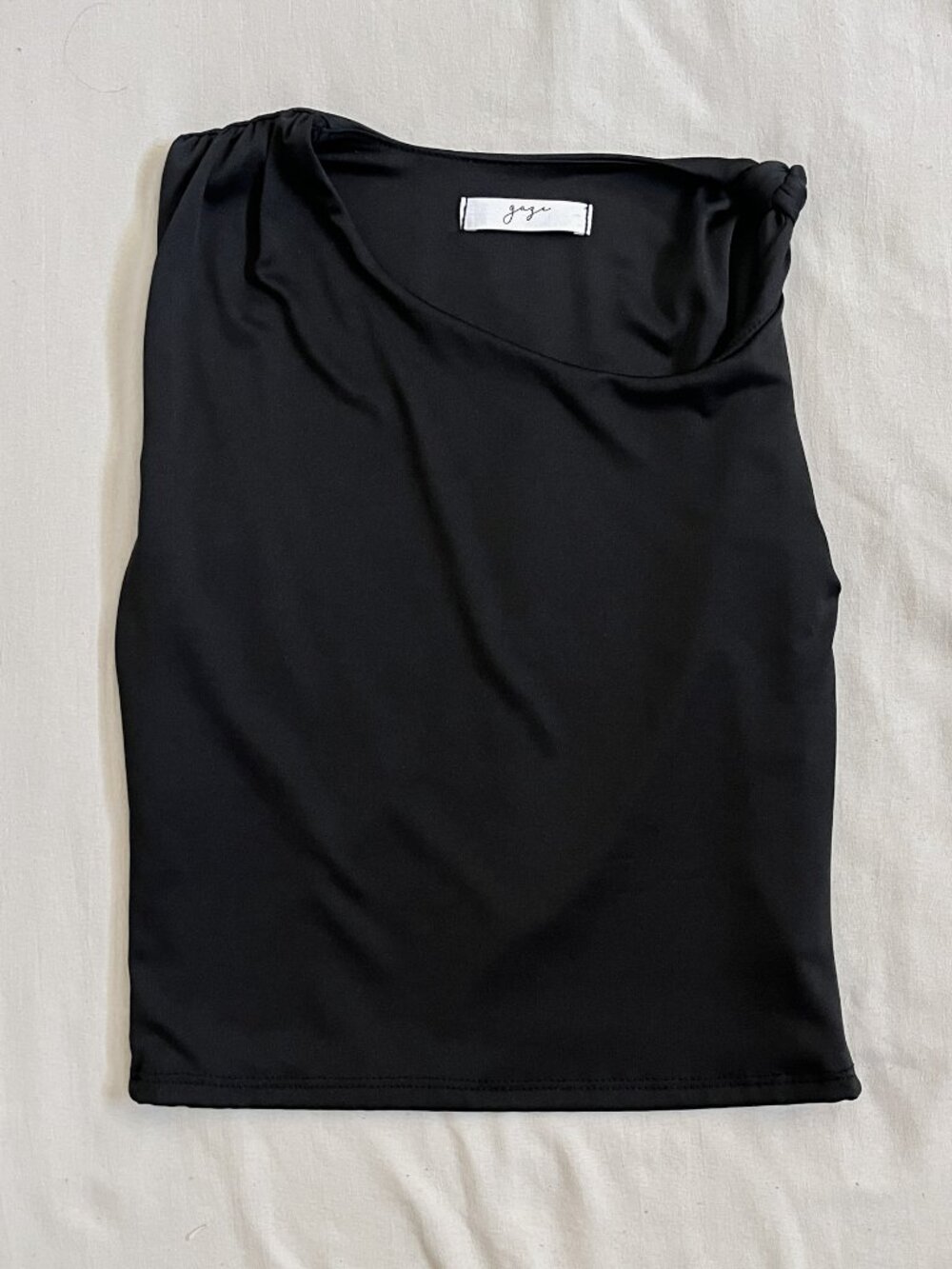 Chic Black Asymmetrical Cropped Tank 🖤